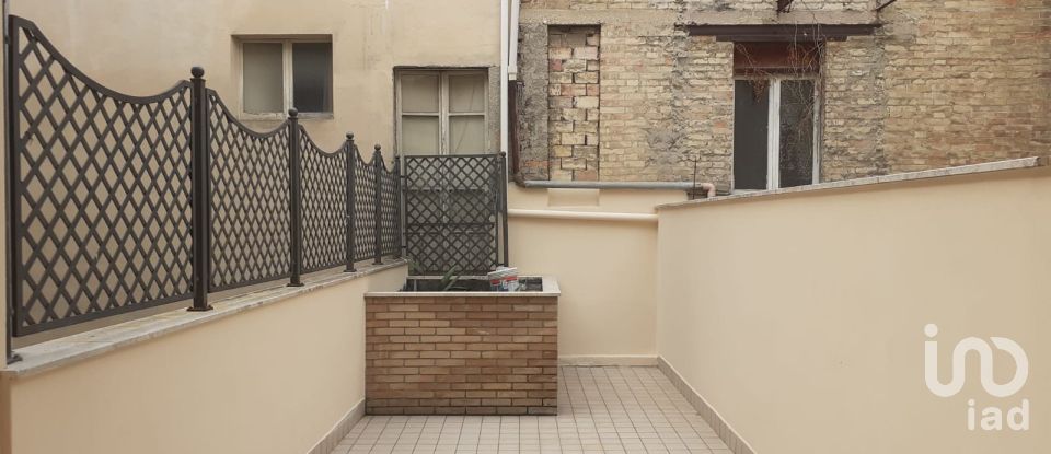 Appartamento 7 locali di 190 m² a San Benedetto del Tronto (63074)