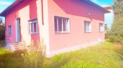 Casa indipendente / Villa 5 locali di 153 m² in Firenze (50132)