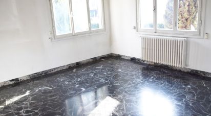 Casa indipendente / Villa 5 locali di 153 m² in Firenze (50132)