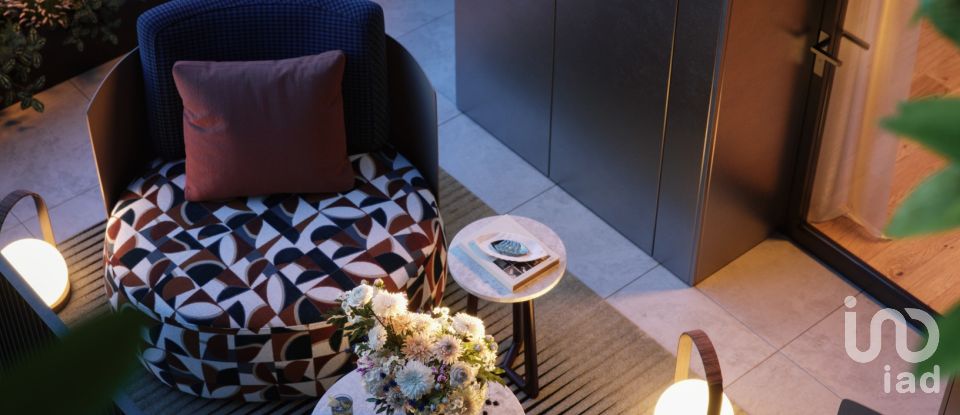 Three-room apartment of 100 m² in Milano (20126)