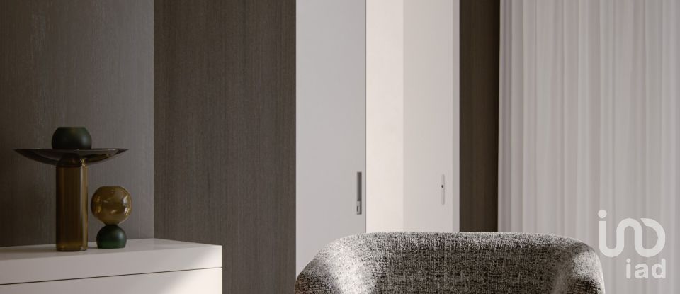 Three-room apartment of 100 m² in Milano (20126)