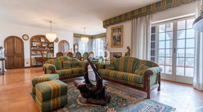 Casale 22 locali di 500 m² in Giulianova (64021)