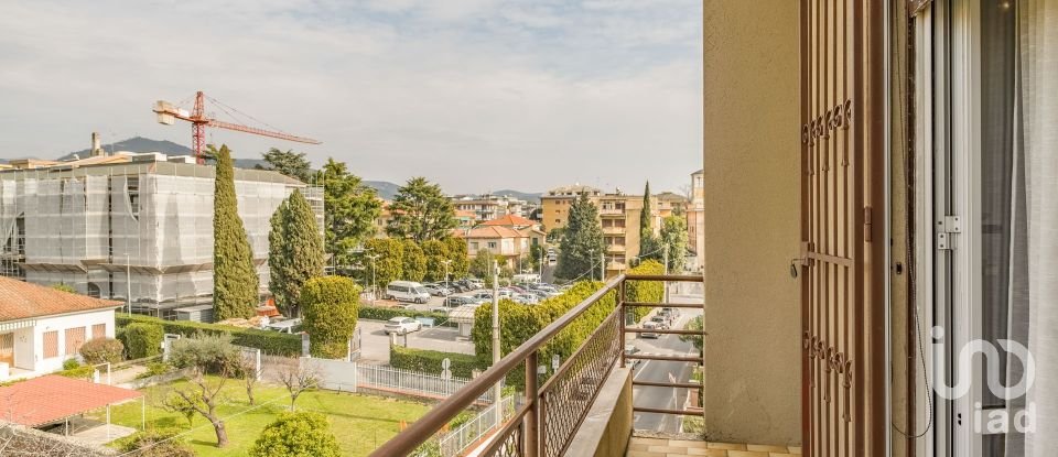 Trilocale di 70 m² a Loano (17025)