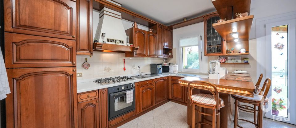 Casa indipendente 6 locali di 211 m² in Codigoro (44021)