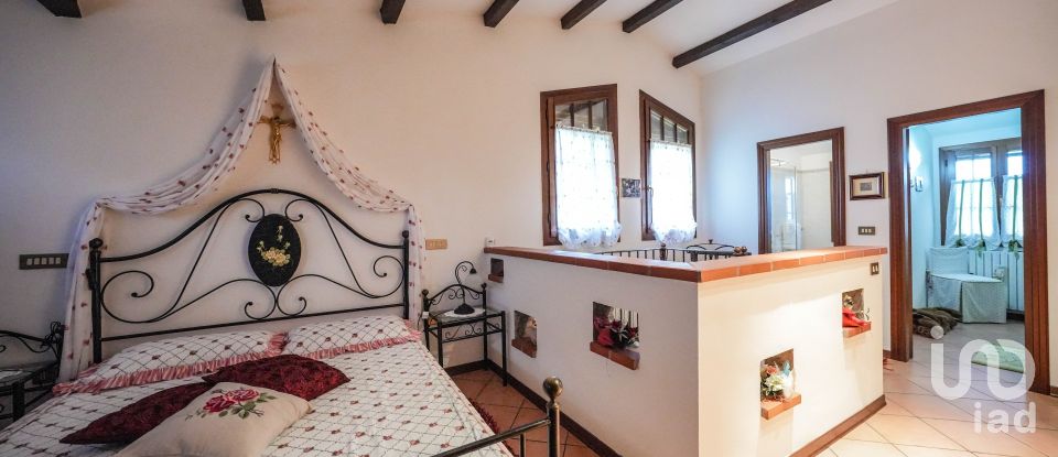 Casa indipendente 6 locali di 211 m² in Codigoro (44021)