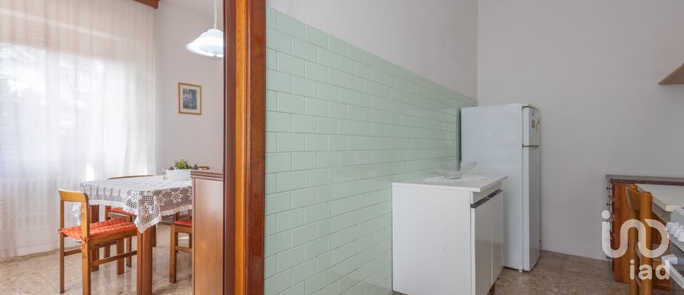 House 9 rooms of 245 m² in Montecosaro (62010)