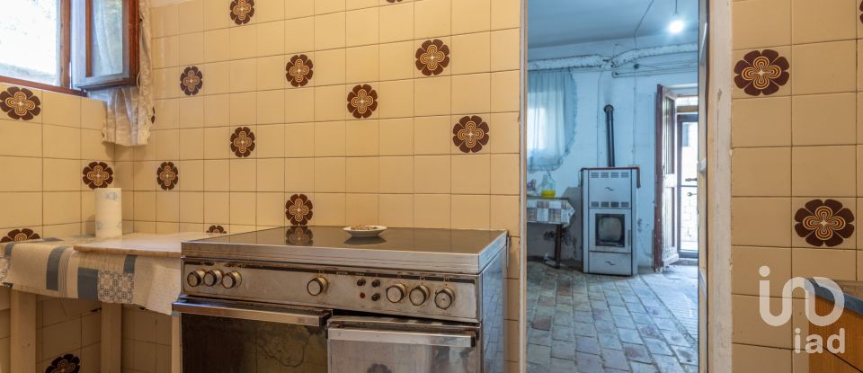 House 9 rooms of 245 m² in Montecosaro (62010)