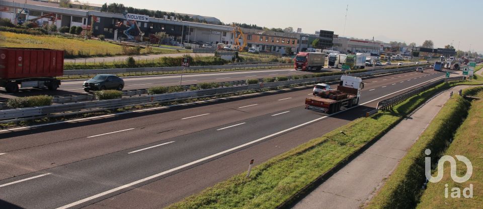 Capannone di 24.000 m² in Pianiga (30030)