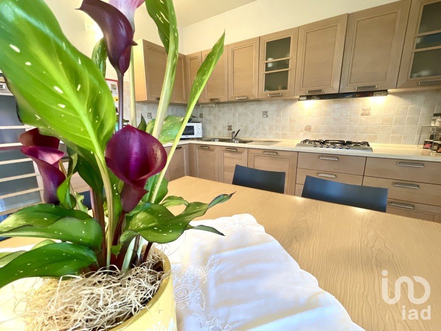 Casale 5 locali di 330 m² in Cessalto (31040)