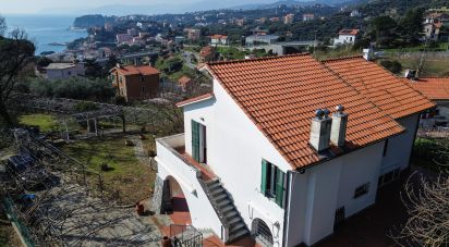 Casa indipendente 8 locali di 190 m² in Celle Ligure (17015)