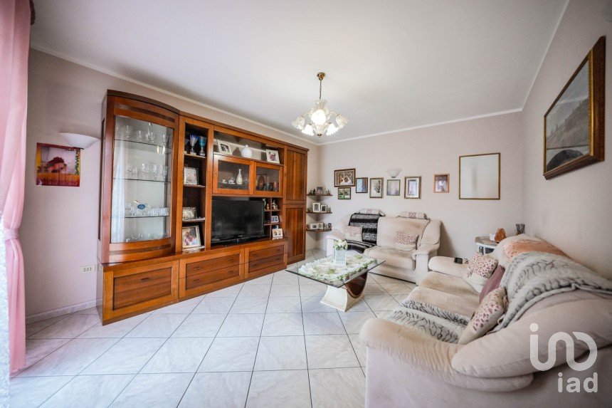 House 6 rooms of 130 m² in Ostellato (44020)