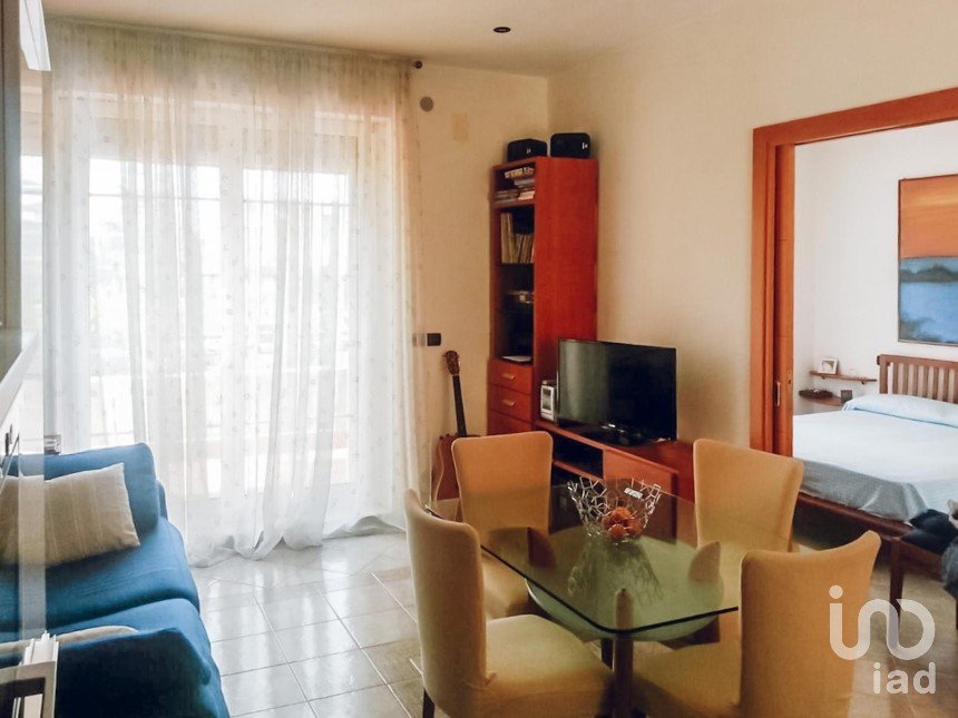 Bilocale di 60 m² a Martina Franca (74015)