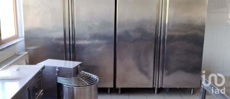 Varie superfici di 720 m² in Ripe San Ginesio (62020)