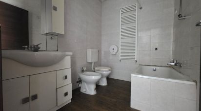 Apartment 6 rooms of 98 m² in Savona (17100)