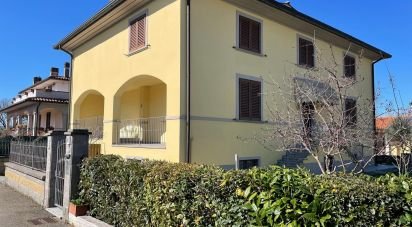 Casale 21 locali di 340 m² in Arezzo (52100)