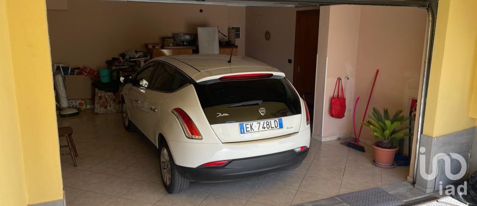 Casale 21 locali di 340 m² in Arezzo (52100)