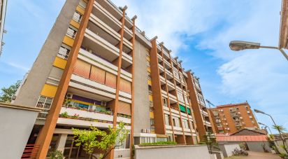 Two-room apartment of 65 m² in Roma (00133)