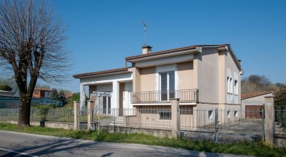 Casa indipendente / Villa 4 locali di 180 m² in Medole (46046)