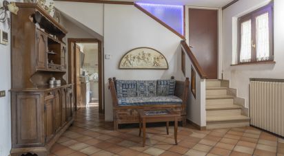 Casa indipendente / Villa 6 locali di 250 m² in Sant'Elpidio a Mare (63811)