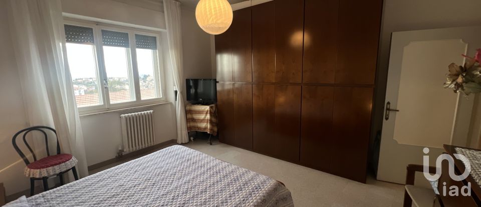 Appartamento 5 locali di 81 m² a Fermo (63900)