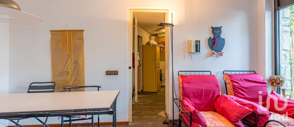 Casale 6 locali di 263 m² in Como (22100)