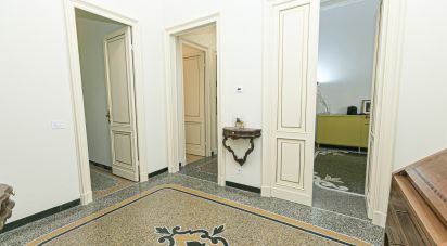 Trilocale di 109 m² a Genova (16145)