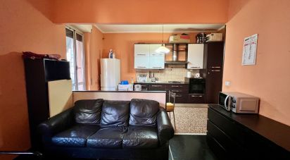 Appartamento 5 locali di 80 m² a Genova (16131)