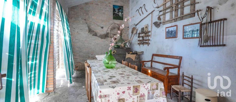 Casa indipendente / Villa 7 locali di 184 m² in Codigoro (44021)