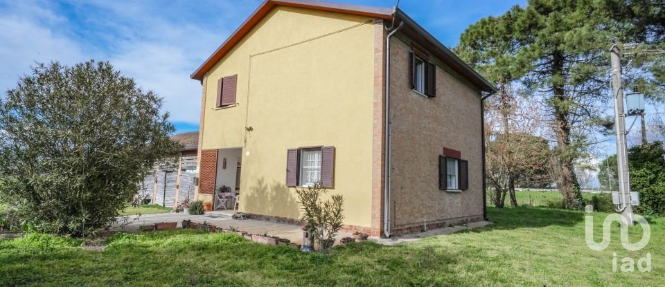 Casa indipendente / Villa 7 locali di 184 m² in Codigoro (44021)