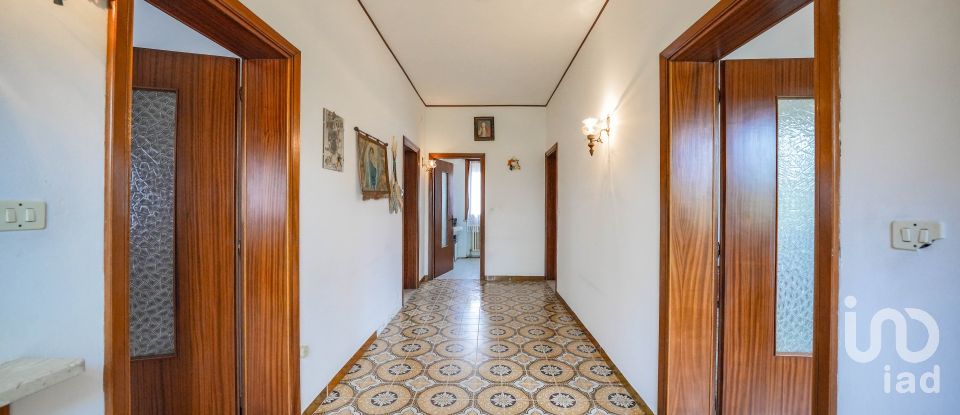 Casa indipendente / Villa 8 locali di 517 m² in Gaiba (45030)