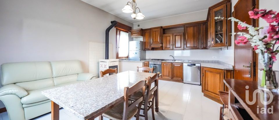 Casa indipendente / Villa 8 locali di 517 m² in Gaiba (45030)