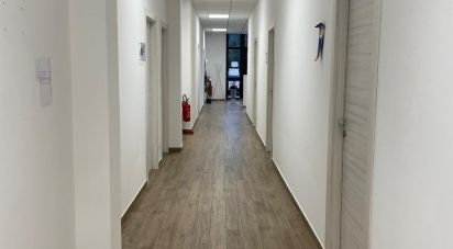 Negozio / locale commerciale di 241 m² in Arezzo (52100)