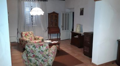 Casa indipendente / Villa 9 locali di 127 m² in Mombello Monferrato (15020)