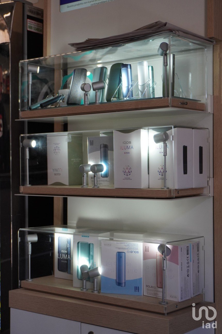 Bar tabacchi di 70 m² in Torino (10134)