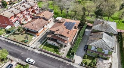 Casa indipendente / Villa 11 locali di 380 m² in Ostellato (44020)