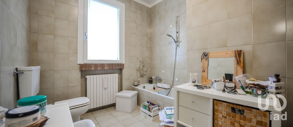 Casa indipendente / Villa 11 locali di 380 m² in Ostellato (44020)