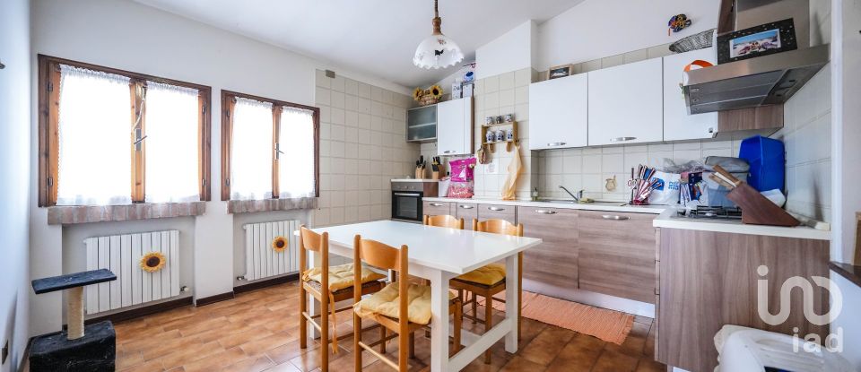 Casa indipendente / Villa 11 locali di 380 m² in Ostellato (44020)