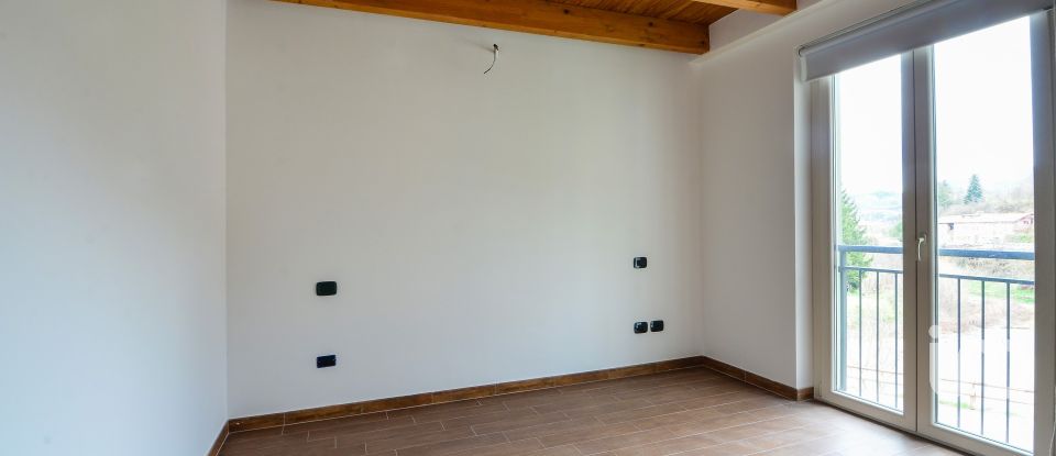 Appartamento 8 locali di 170 m² a Roccavignale (17017)