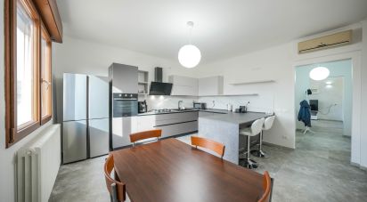 Villa Bifamiliare 3 locali di 161 m² in Argenta (44011)