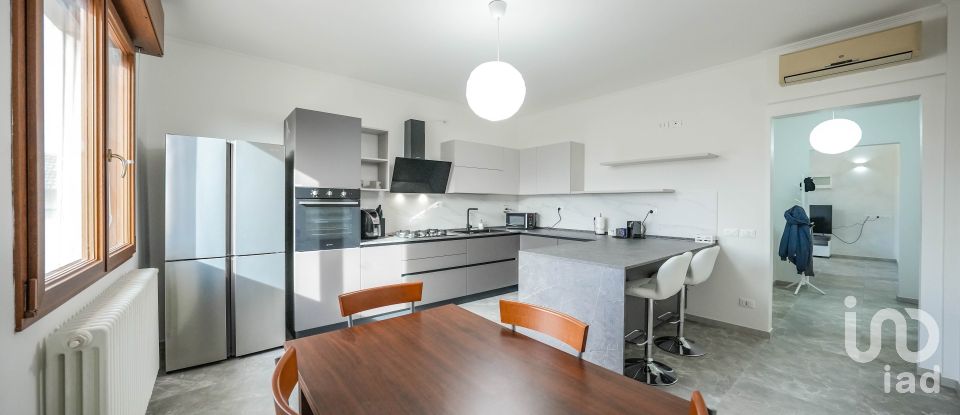 Villa Bifamiliare 3 locali di 161 m² in Argenta (44011)