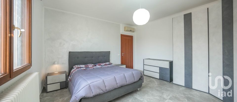 Villa Bifamiliare 3 locali di 161 m² in Argenta (44011)