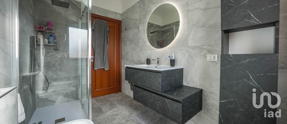 Villa Bifamiliare 3 locali di 161 m² in Argenta (44011)