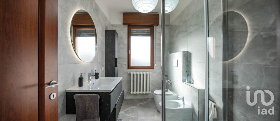 Villa Bifamiliare 3 locali di 161 m² in Argenta (44011)