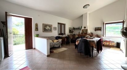 Casa indipendente / Villa 8 locali di 190 m² in - (87030)