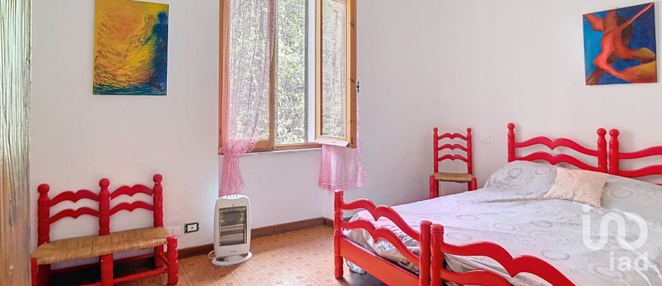 Casa indipendente / Villa 12 locali di 213 m² in Borzonasca (16041)