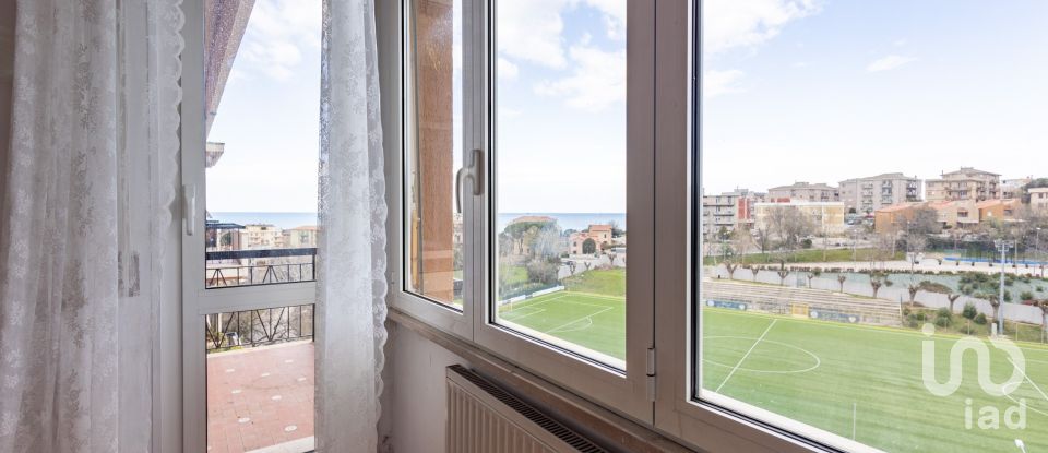 Appartamento 7 locali di 159 m² a Ancona (60131)