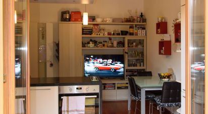 Appartamento 5 locali di 74 m² a Genova (16154)