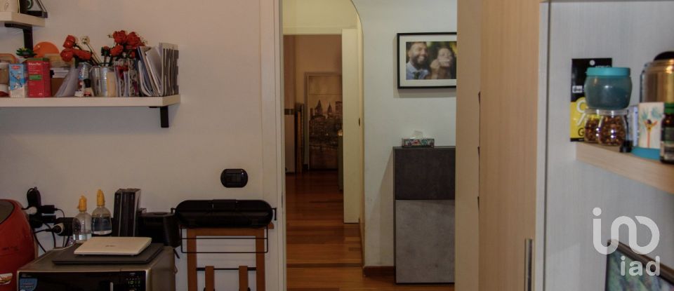 Appartamento 5 locali di 74 m² a Genova (16154)