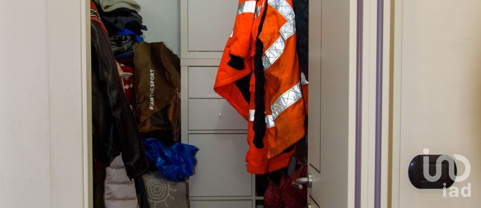 Appartamento 5 locali di 74 m² a Genova (16154)