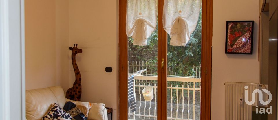 Appartamento 5 locali di 74 m² a Genova (16154)